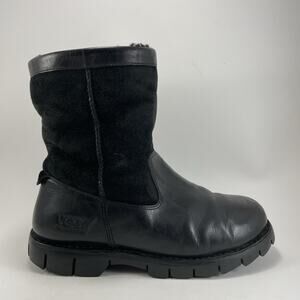UGG Australia Beacon Boots Mens 10 Shearling Lined Black Leather Suede 5485
